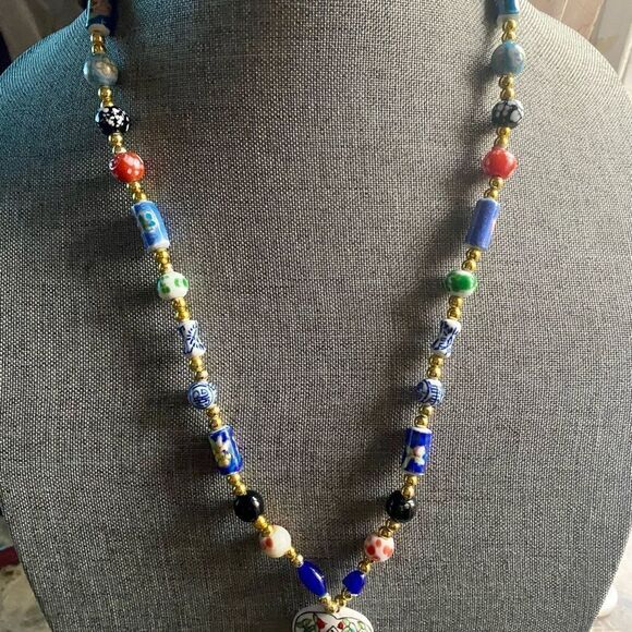 Vintage Chinese Ceramic Necklace - Picture 2 of 3